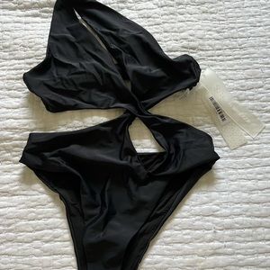 DEVON WINDSOR Gianna One Piece